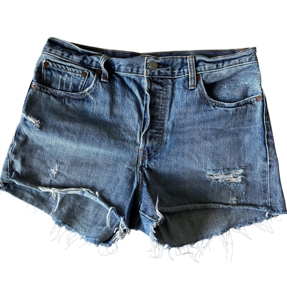 Levis Wedgie High Rise Distressed Denim Shorts Medium Wash Blue SZ 31 Button Fly